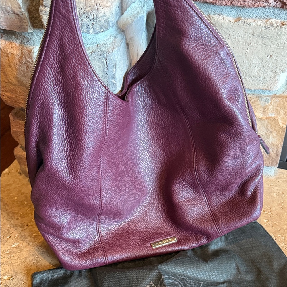 Beautiful Vince Camuto Leather Hobo slouchy Bag with Chain Detail - Picture 2 of 12